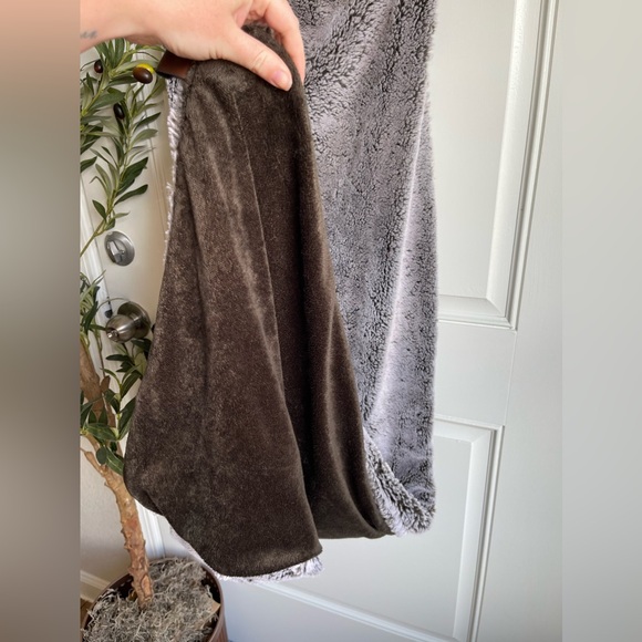 UGG Dawson Body pillow cover - Picture 4 of 4